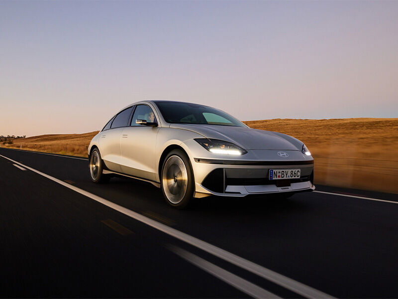 2024_IONIQ_6-02_Tablet-800x600.jpg